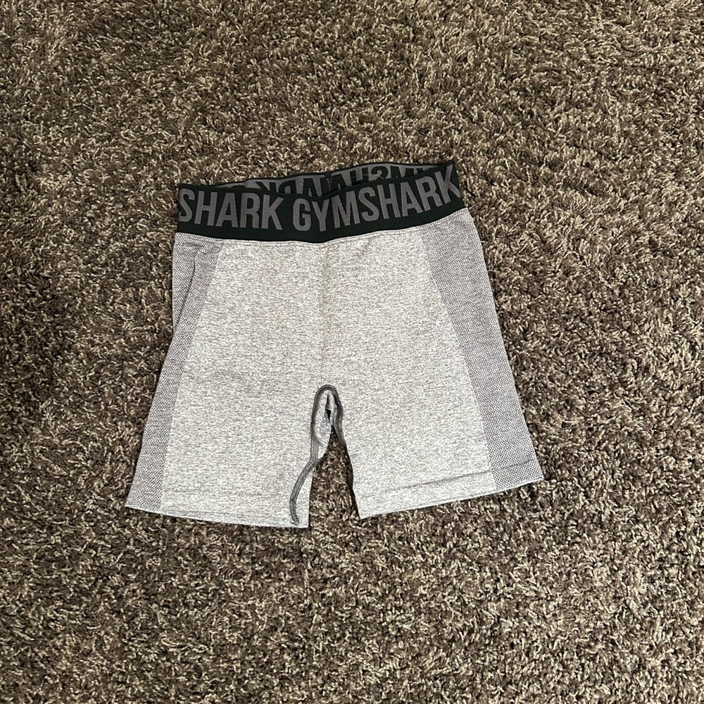 Gymshark Flex Shorts: Black/Light Grey Marl